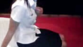 Vollbusige deutsche reife porno Ebony Lavish Styles lutscht weißen Schwanz bis zur Perfektion, bevor sie ihn anbringt